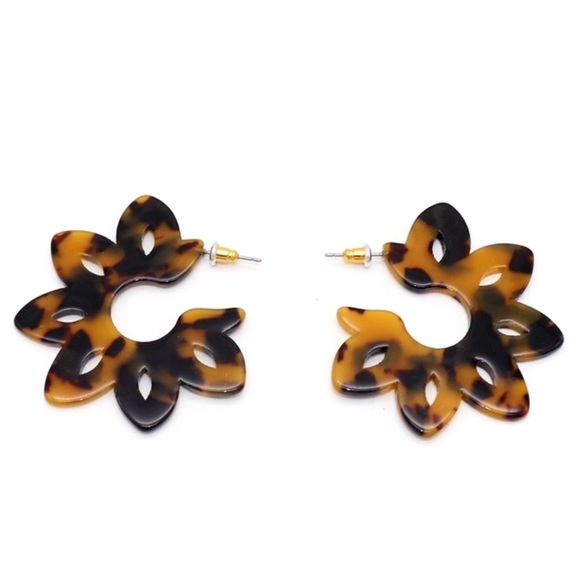 Dark Tortoise Petal Hoop Earrings! - Picture 3 of 7